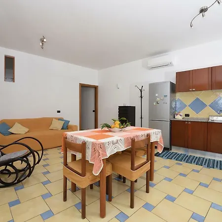 Apartment Casa Rosina Amena *